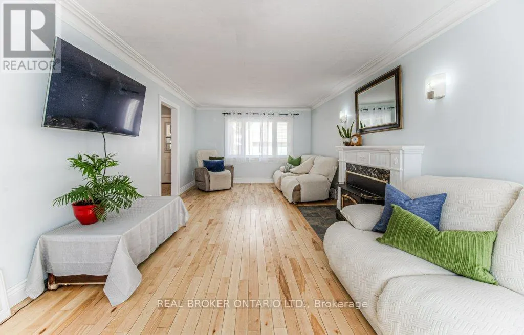 76 BRENTWOOD AVENUE