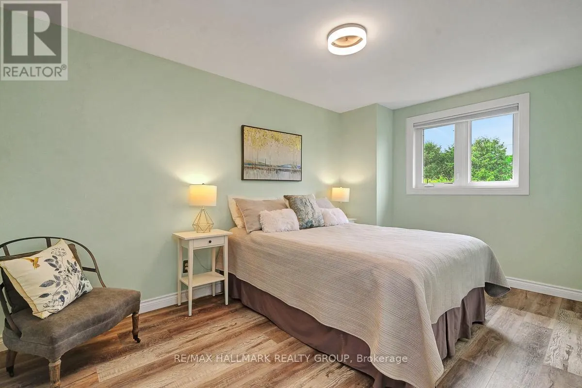 30 MELVILLE DRIVE