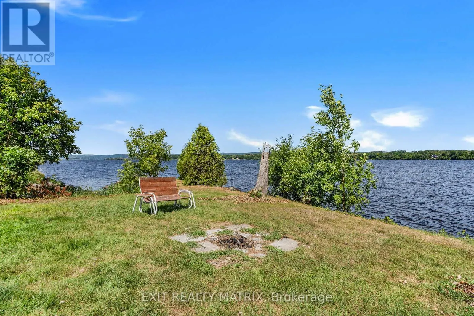 4 - 307 FRONT ROAD E