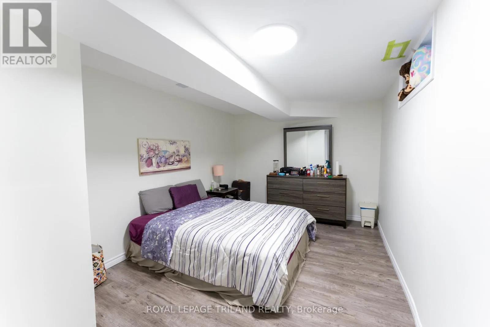 61 BEECHBANK CRESCENT