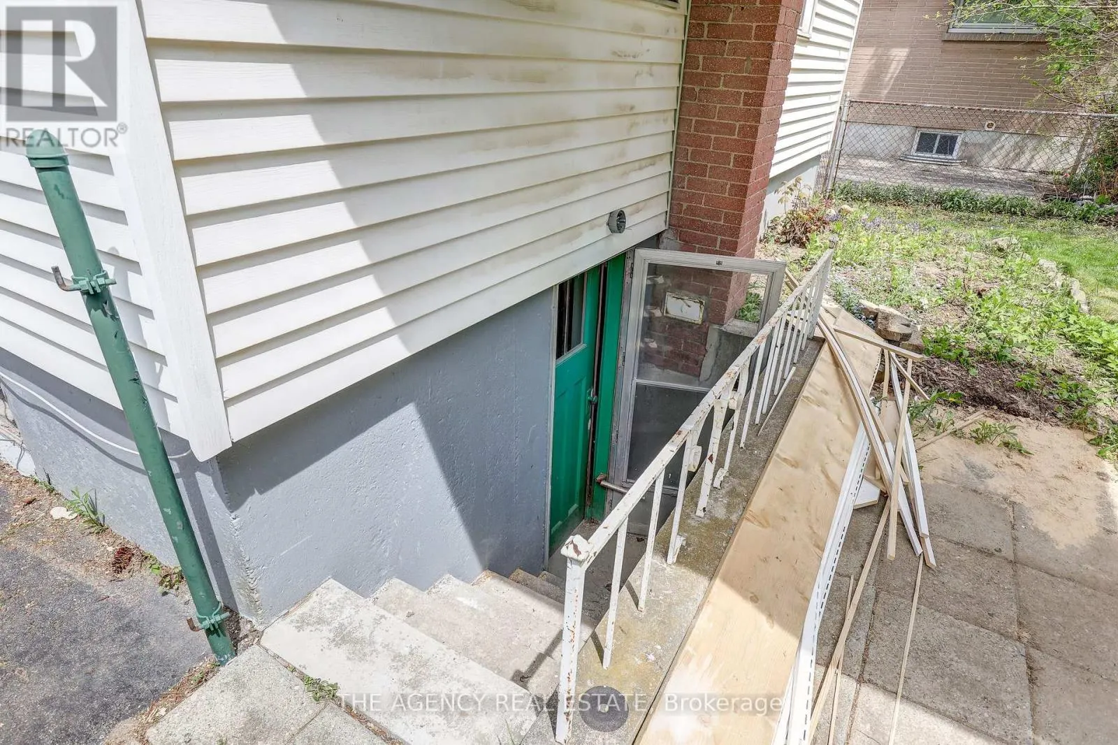 489 SALISBURY STREET