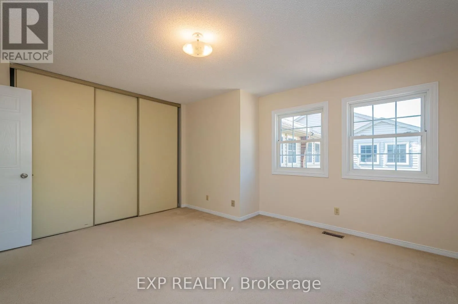 8 - 250 KEATS WAY