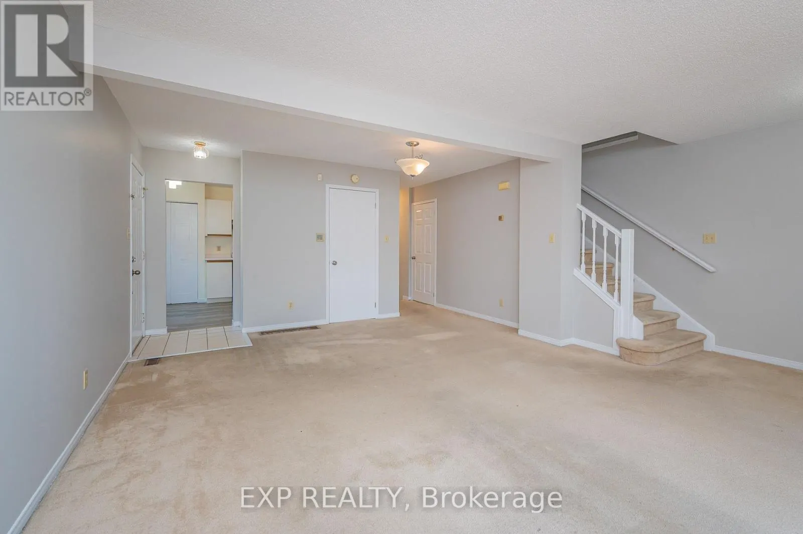 8 - 250 KEATS WAY