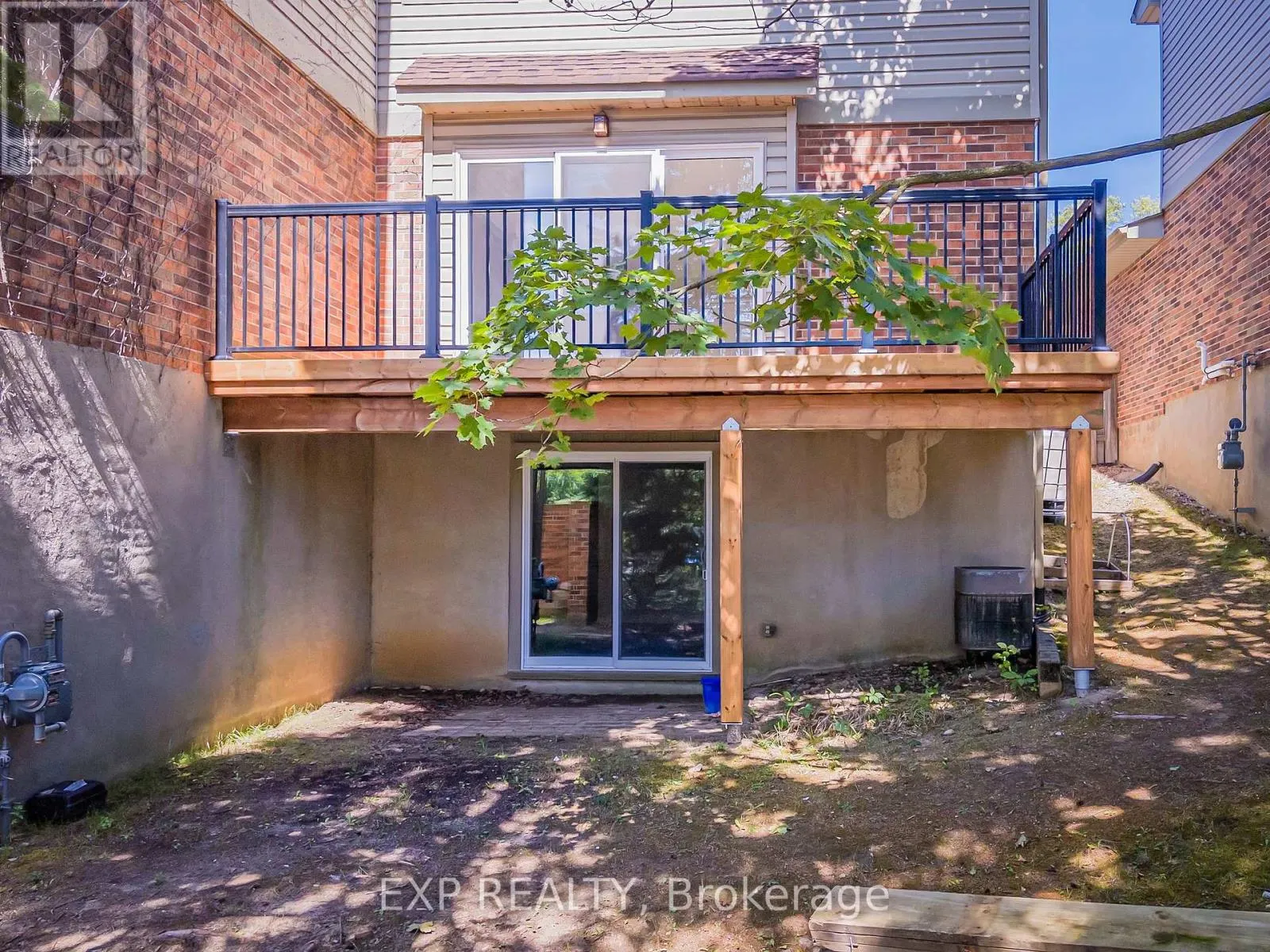 8 - 250 KEATS WAY