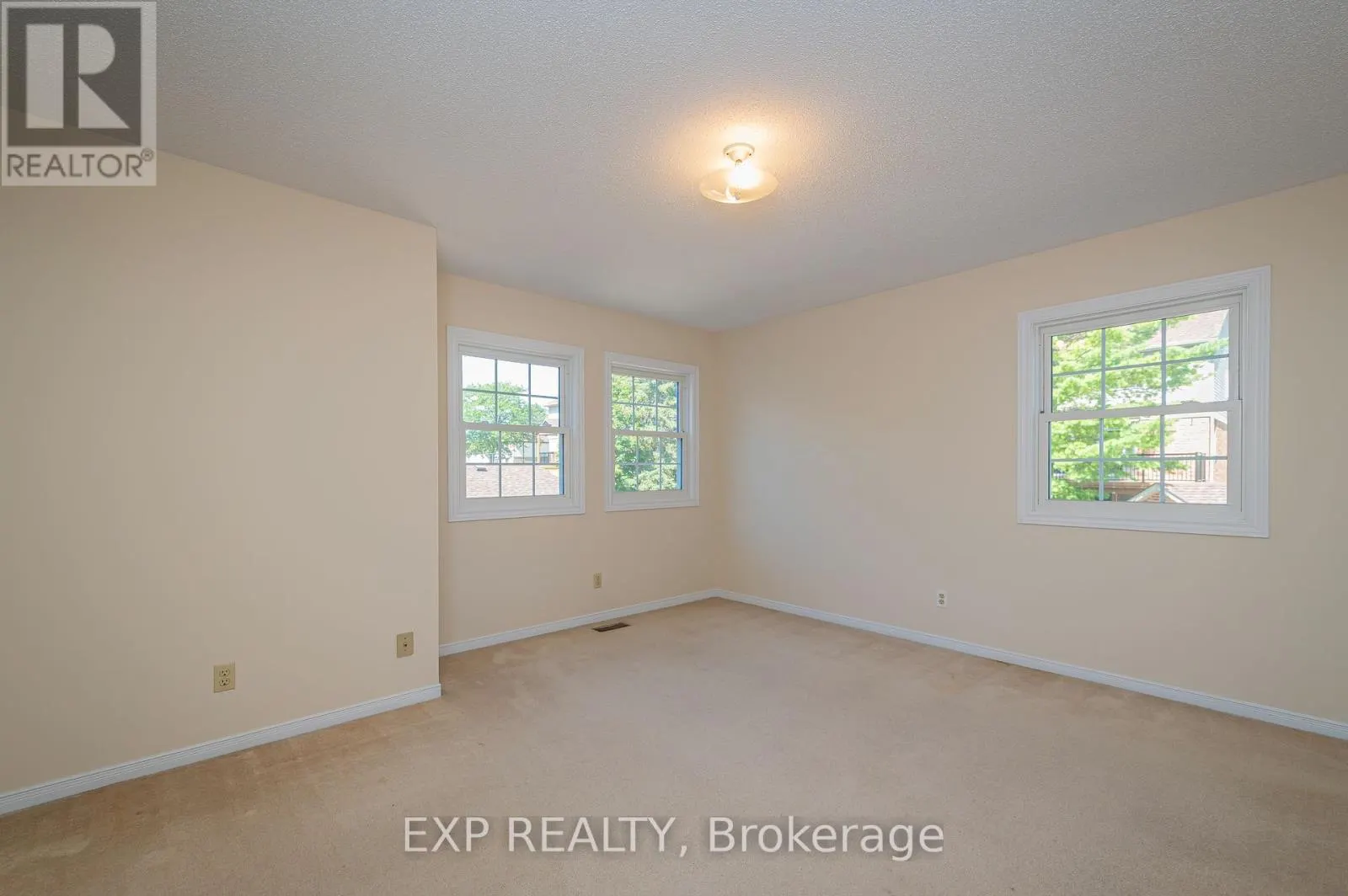 8 - 250 KEATS WAY