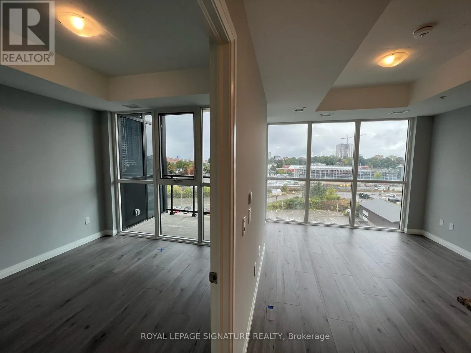 909 - 108 GARMENT STREET
