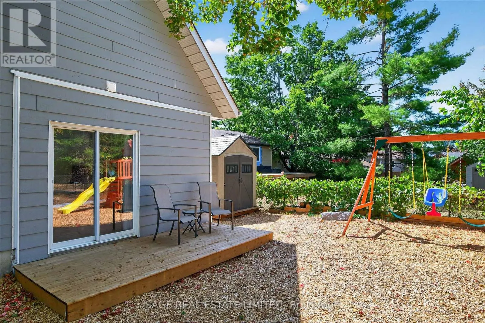 19 CEDARTREE LANE