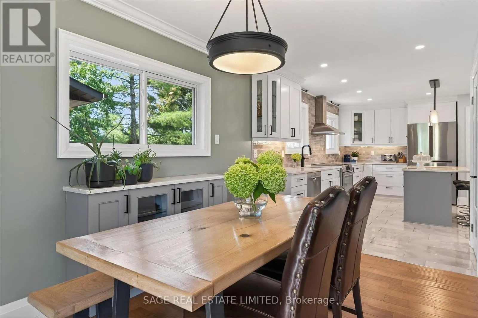 19 CEDARTREE LANE