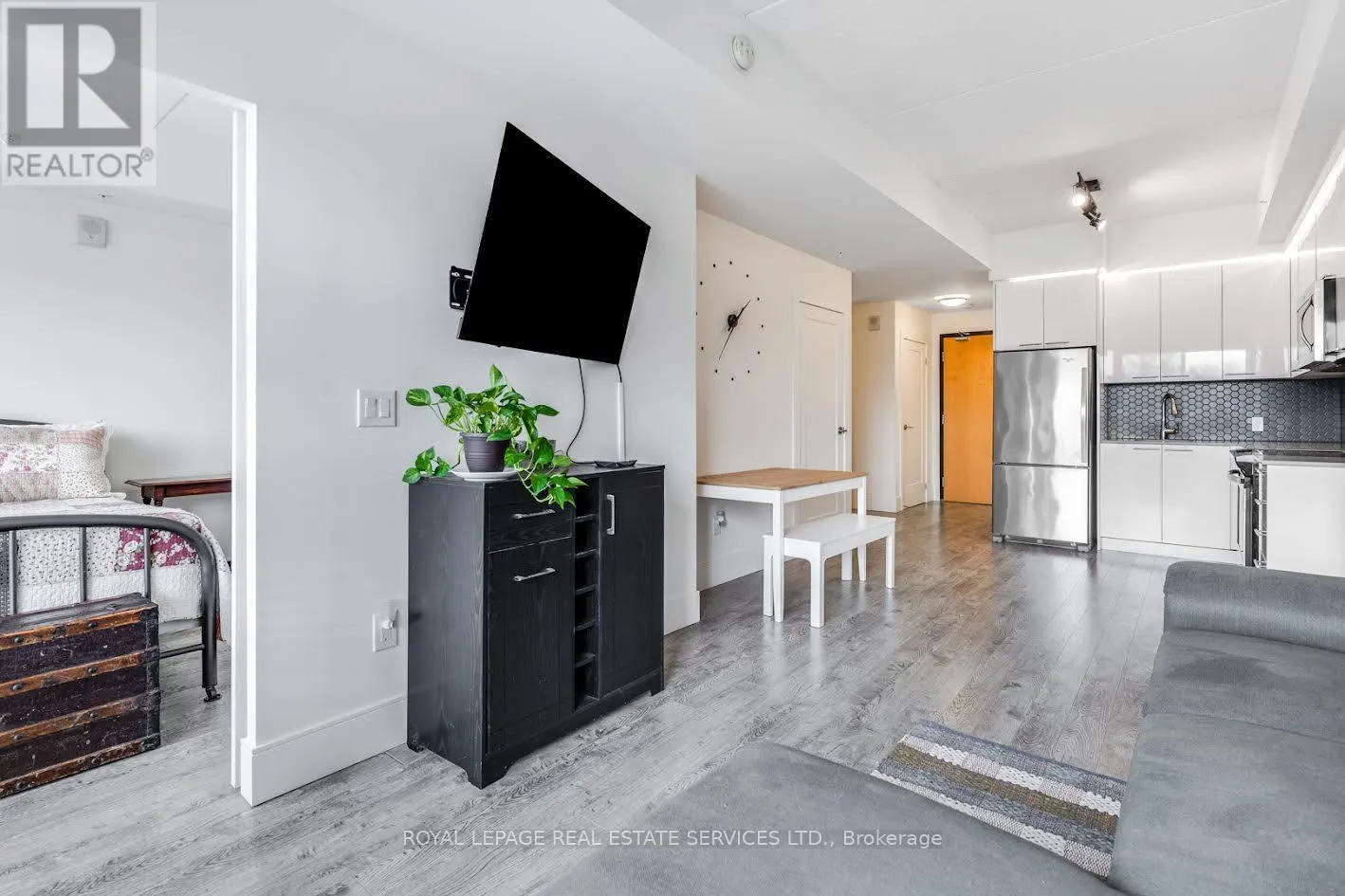 412 - 15 PRINCE ALBERT BOULEVARD