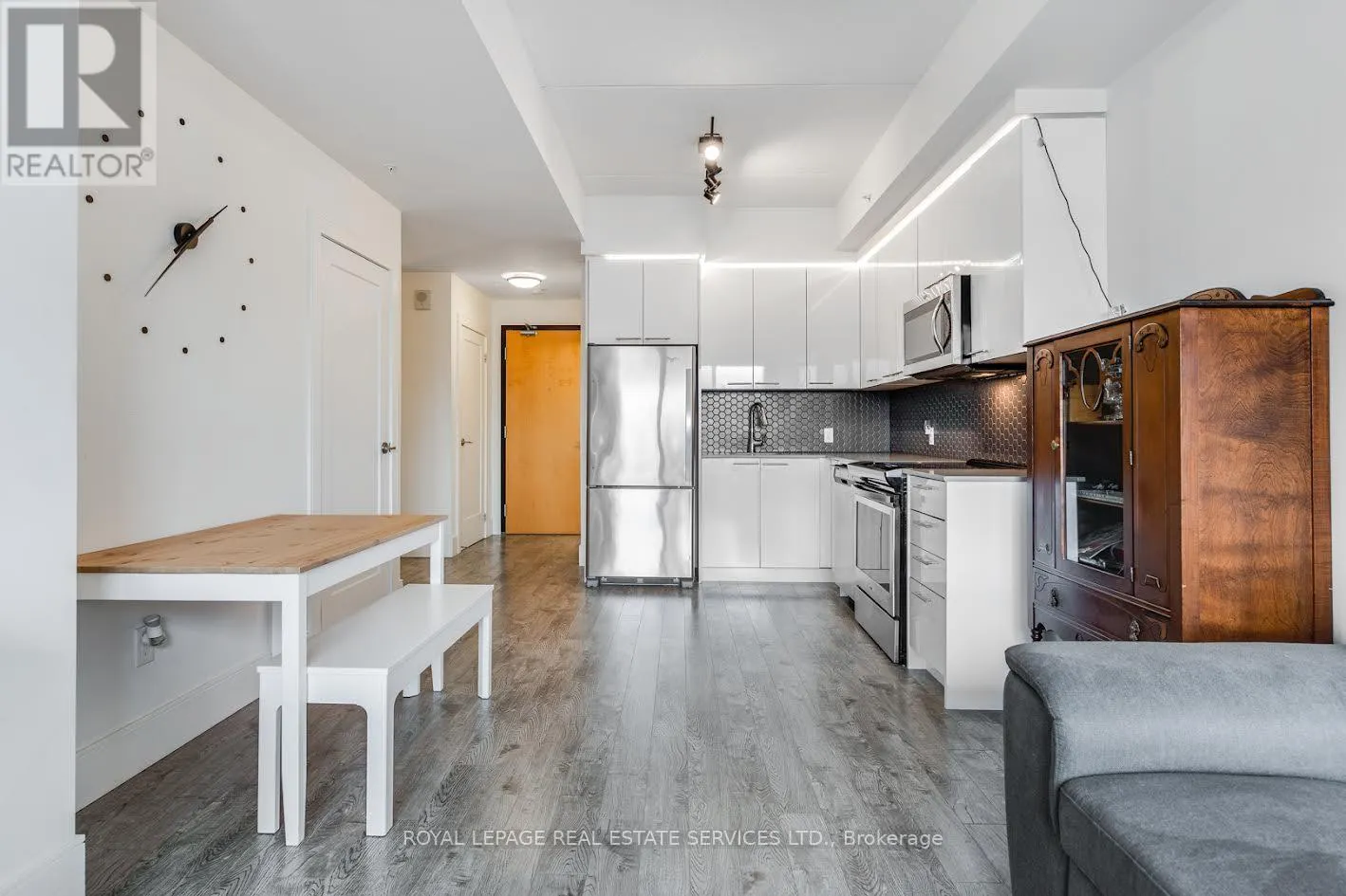 412 - 15 PRINCE ALBERT BOULEVARD
