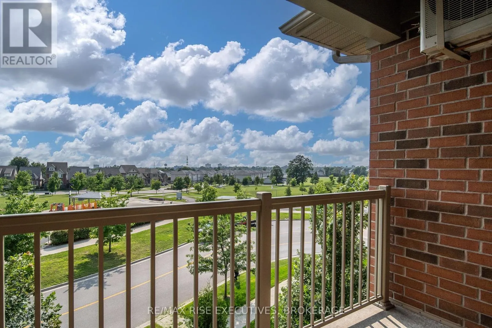 310 - 740 AUGUSTA DRIVE, #310