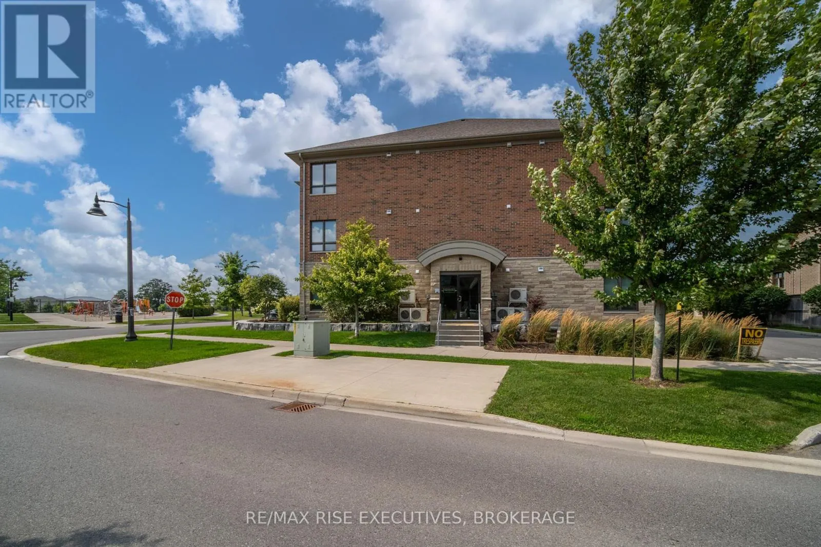 310 - 740 AUGUSTA DRIVE, #310