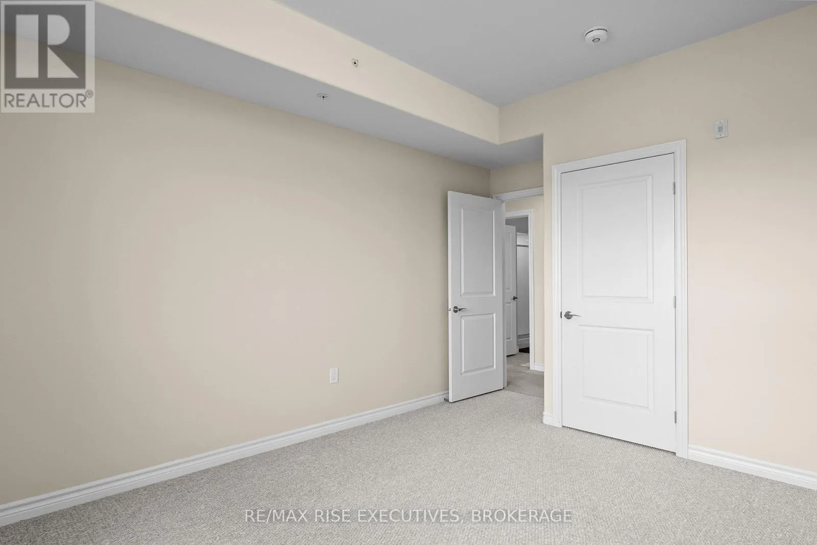 310 - 740 AUGUSTA DRIVE, #310