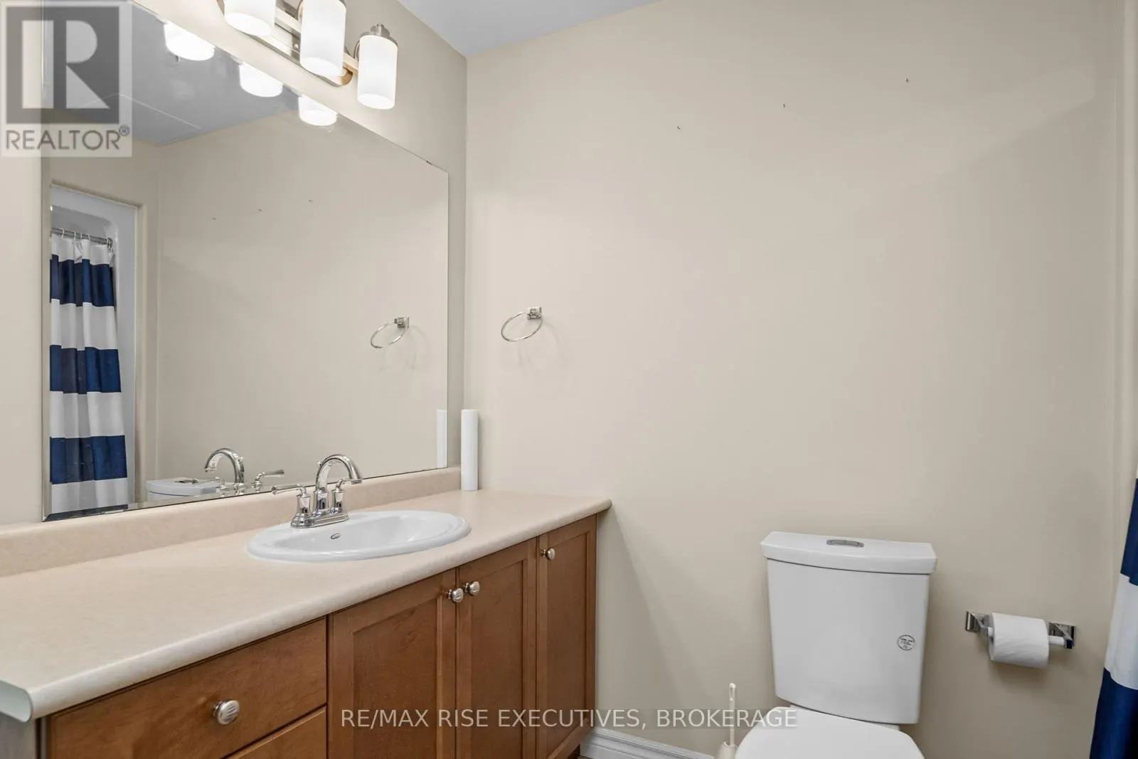 310 - 740 AUGUSTA DRIVE, #310
