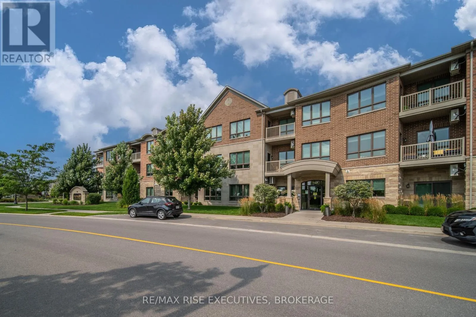 310 - 740 AUGUSTA DRIVE, #310