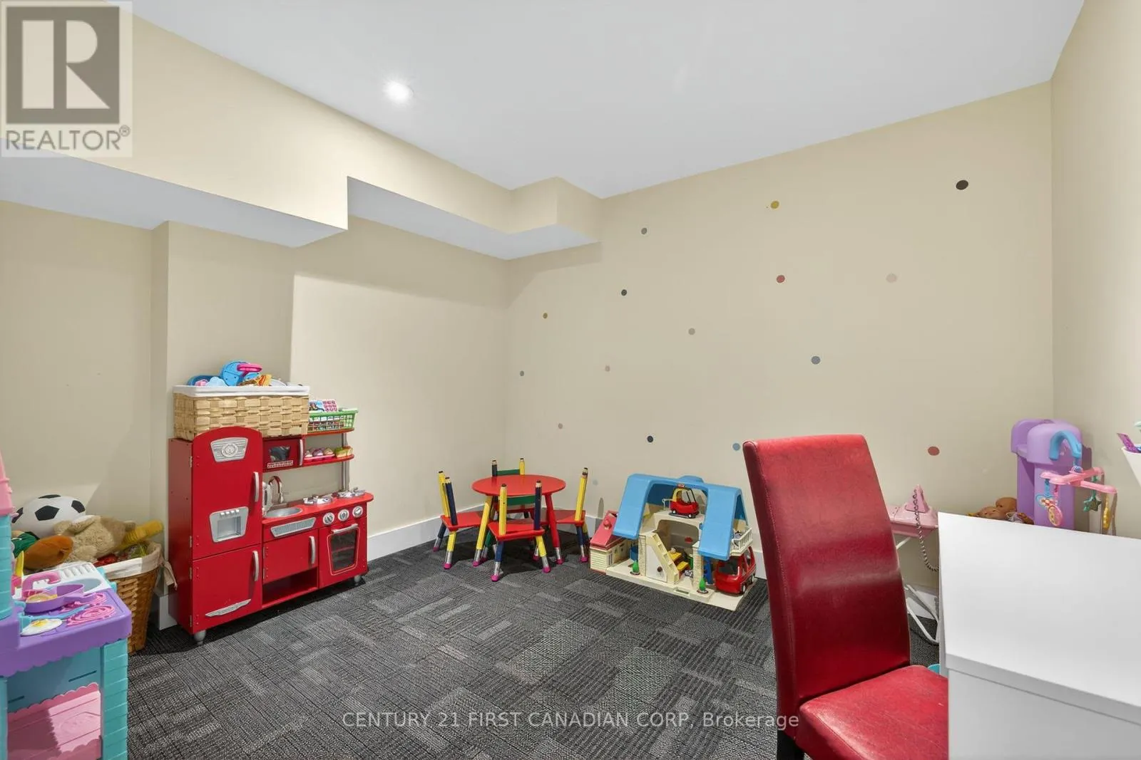 311 AMBLESIDE DRIVE