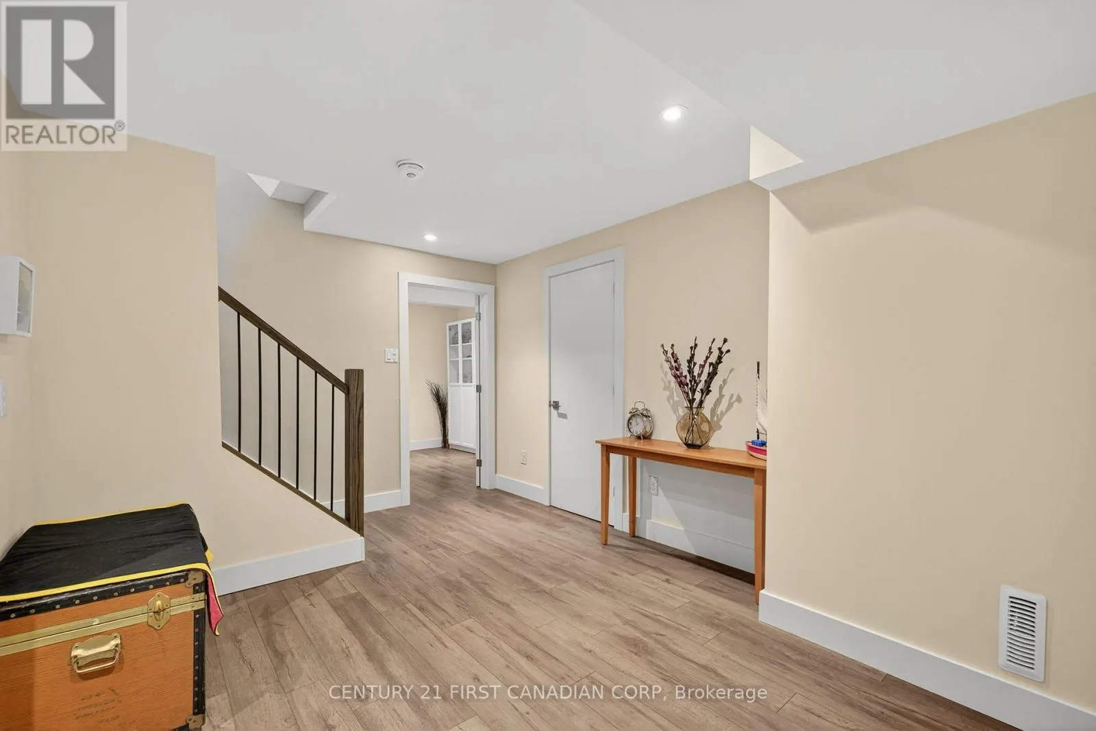311 AMBLESIDE DRIVE