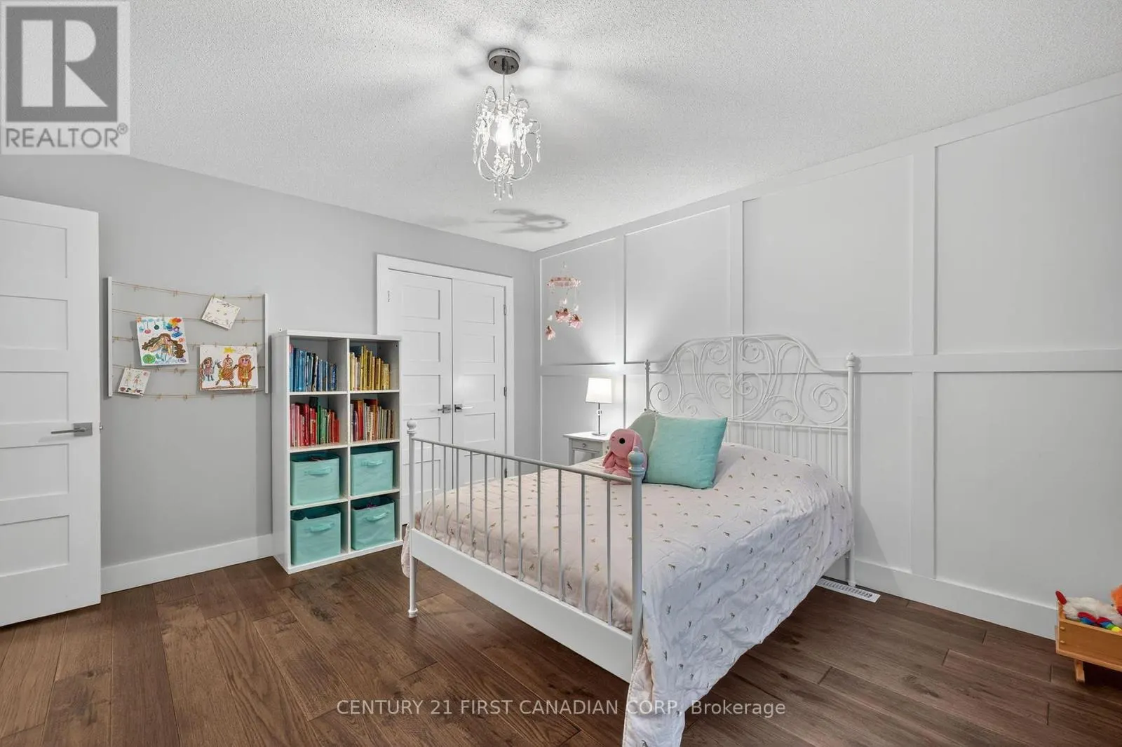 311 AMBLESIDE DRIVE