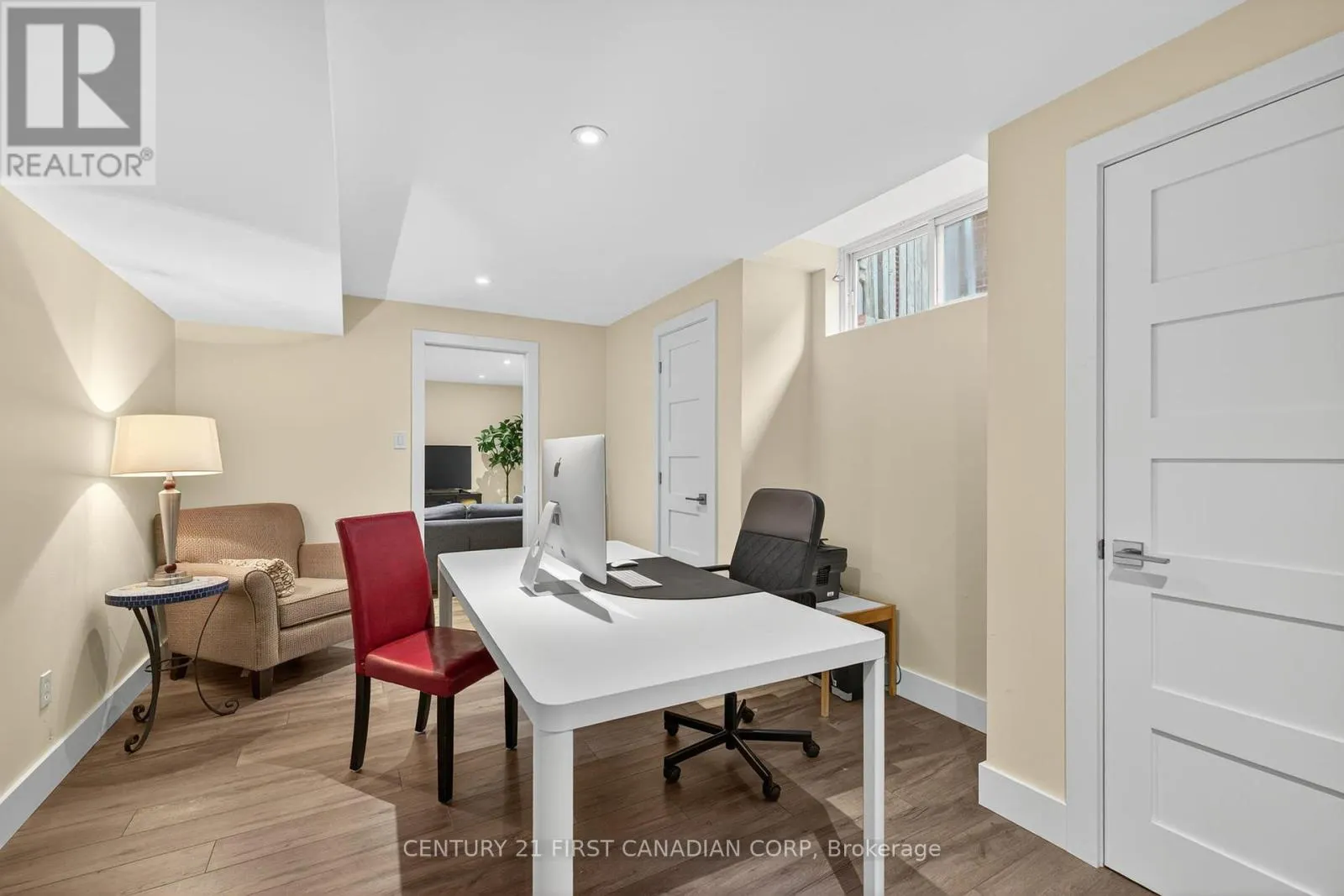 311 AMBLESIDE DRIVE