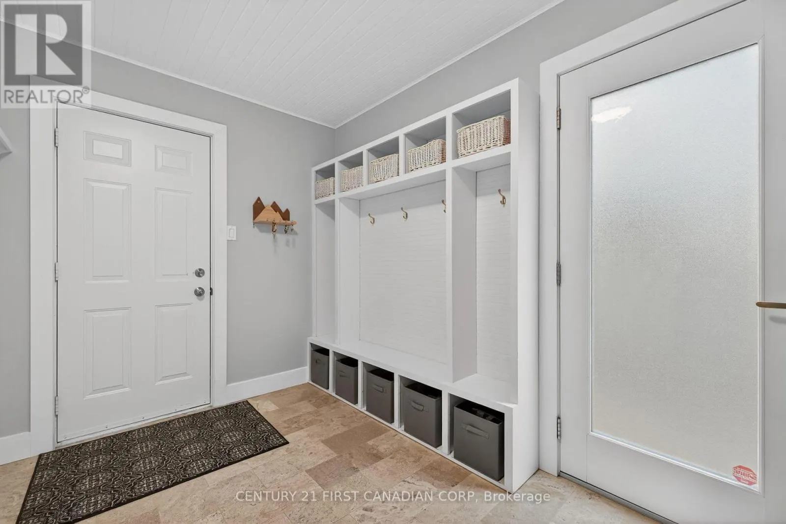 311 AMBLESIDE DRIVE