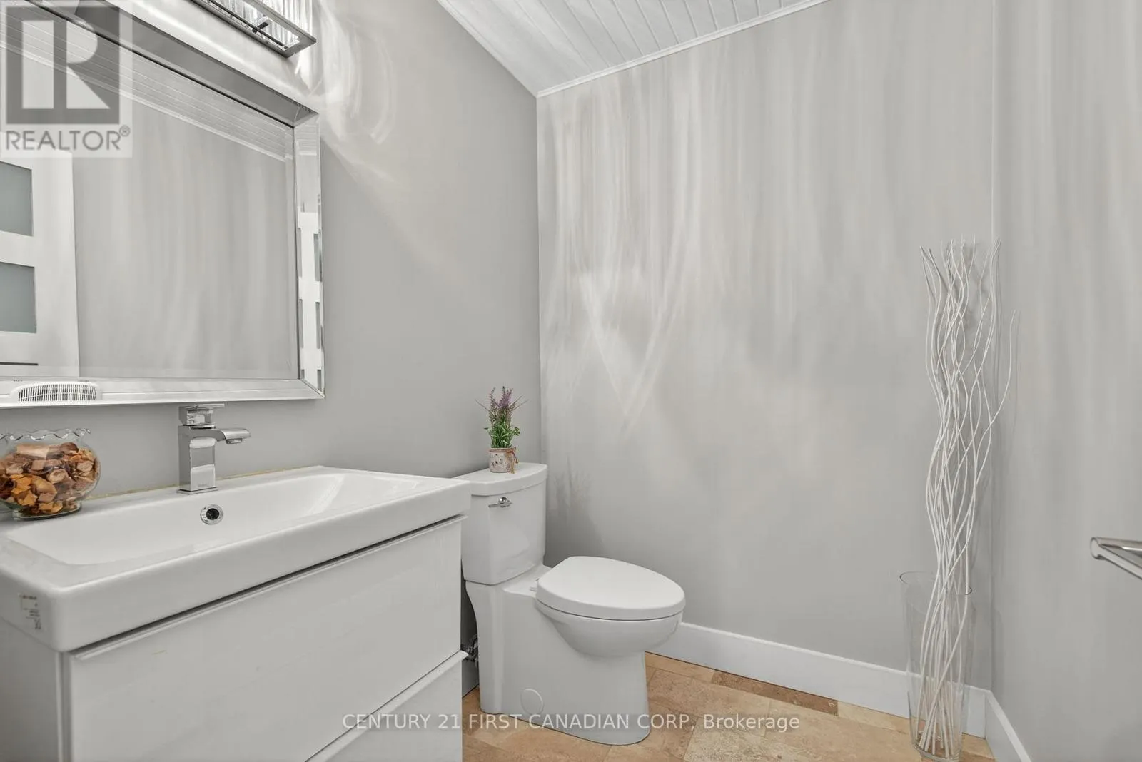 311 AMBLESIDE DRIVE