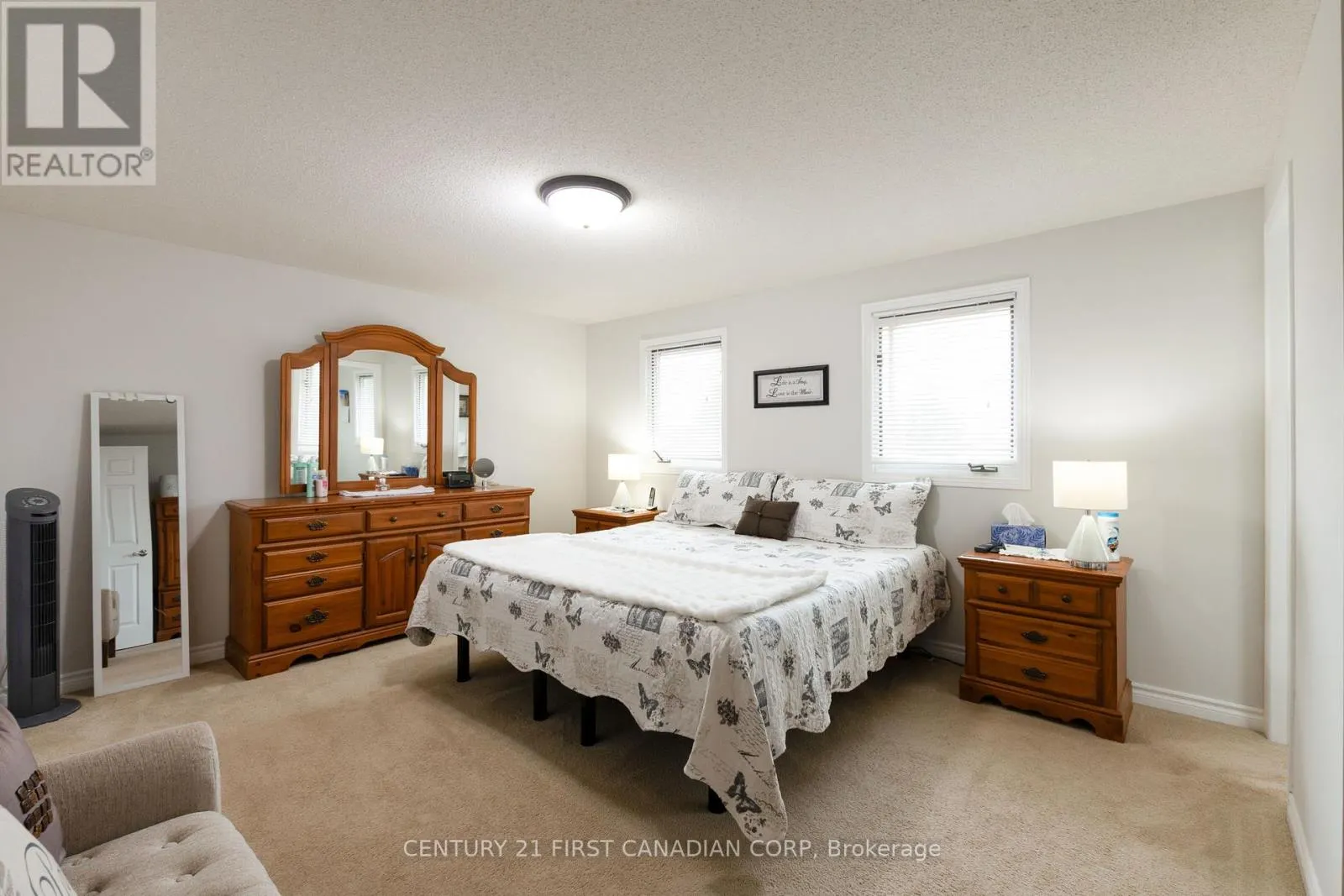 340 CANTERBURY PLACE