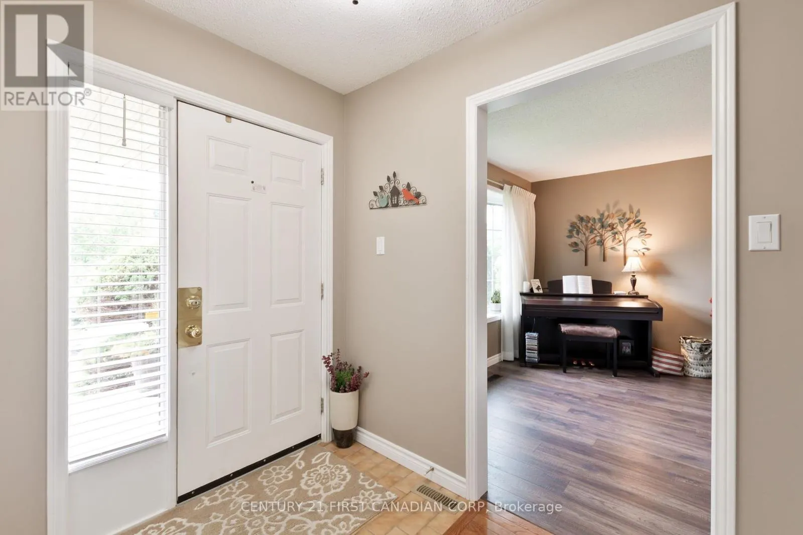 340 CANTERBURY PLACE