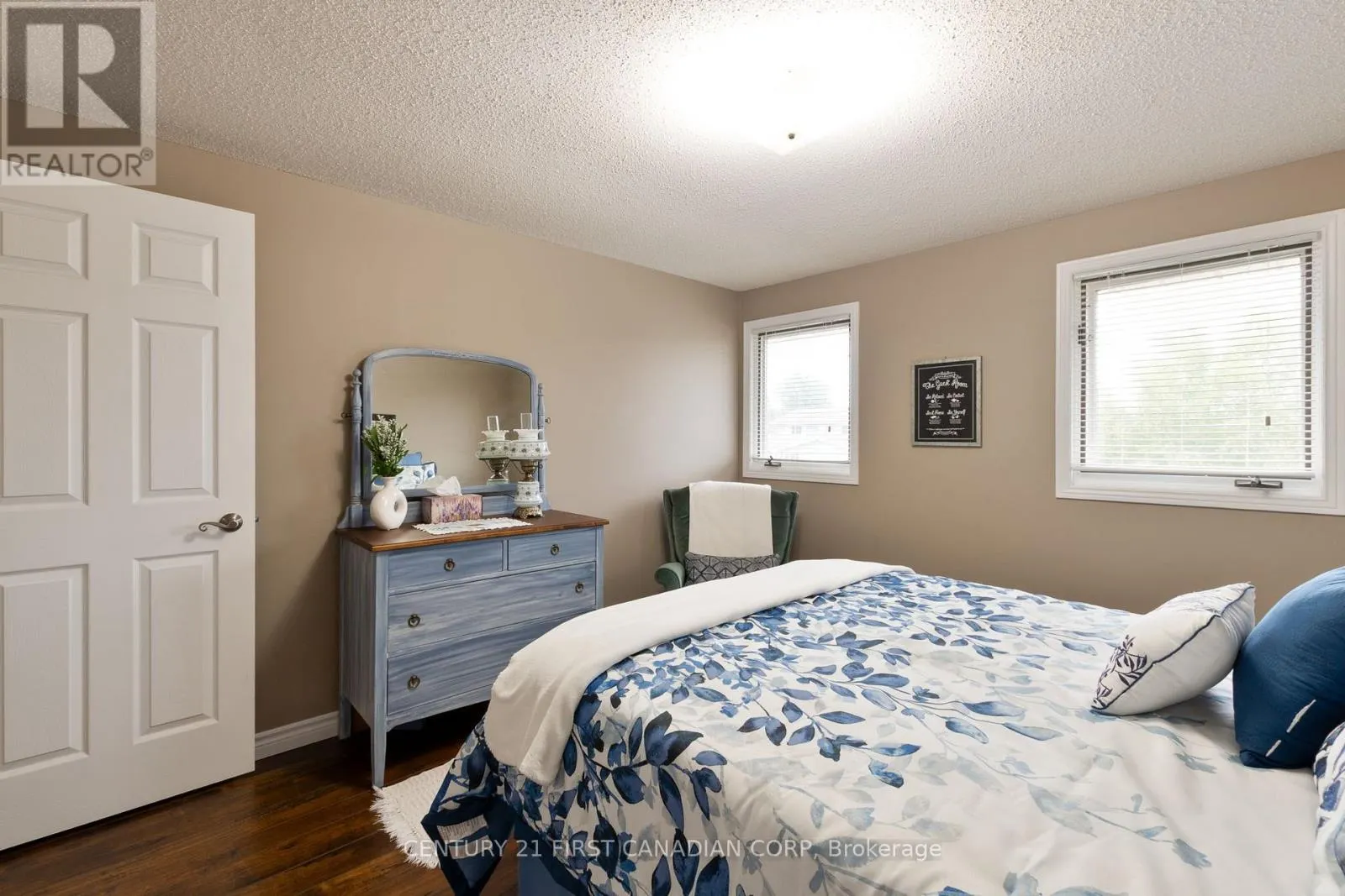 340 CANTERBURY PLACE