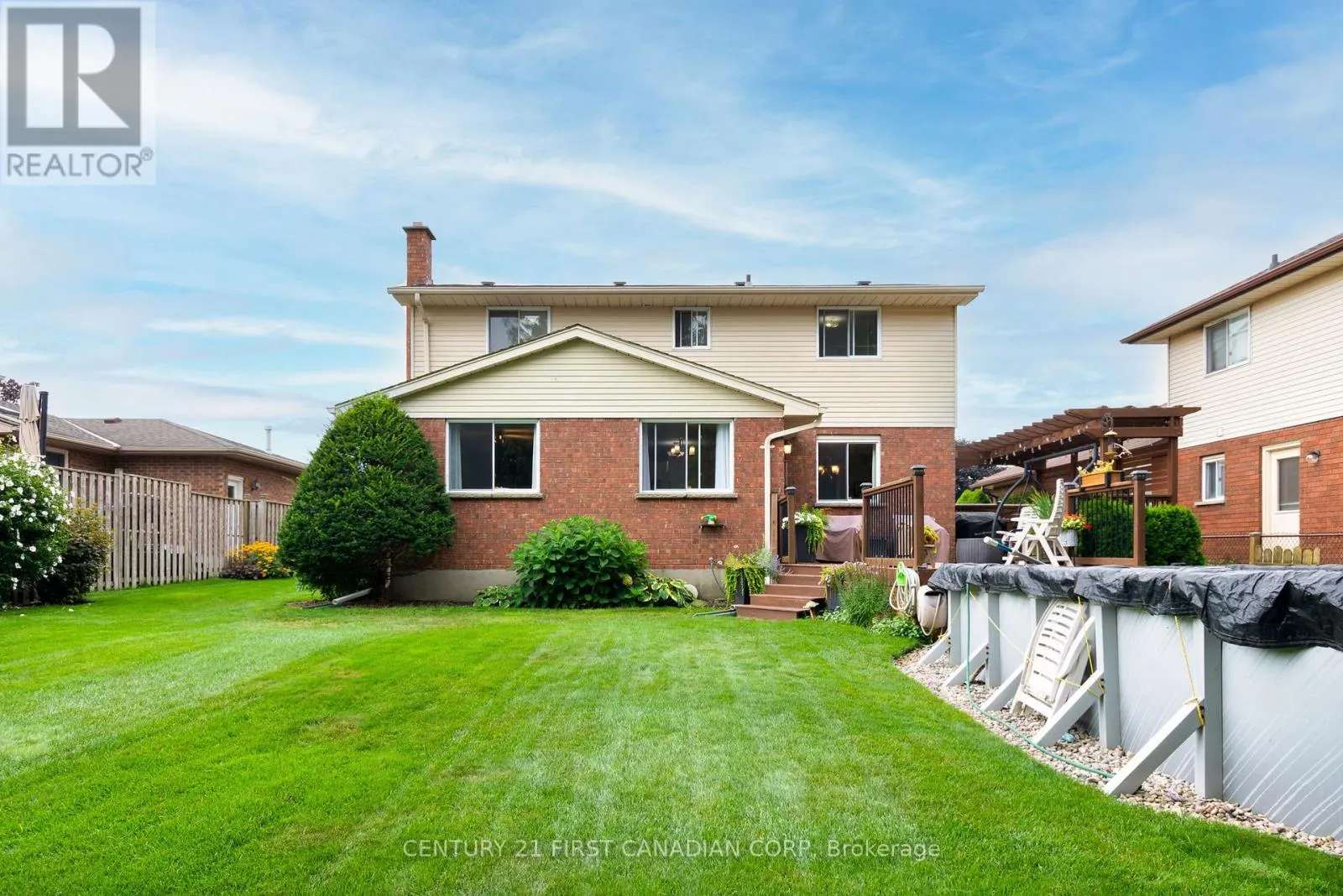 340 CANTERBURY PLACE