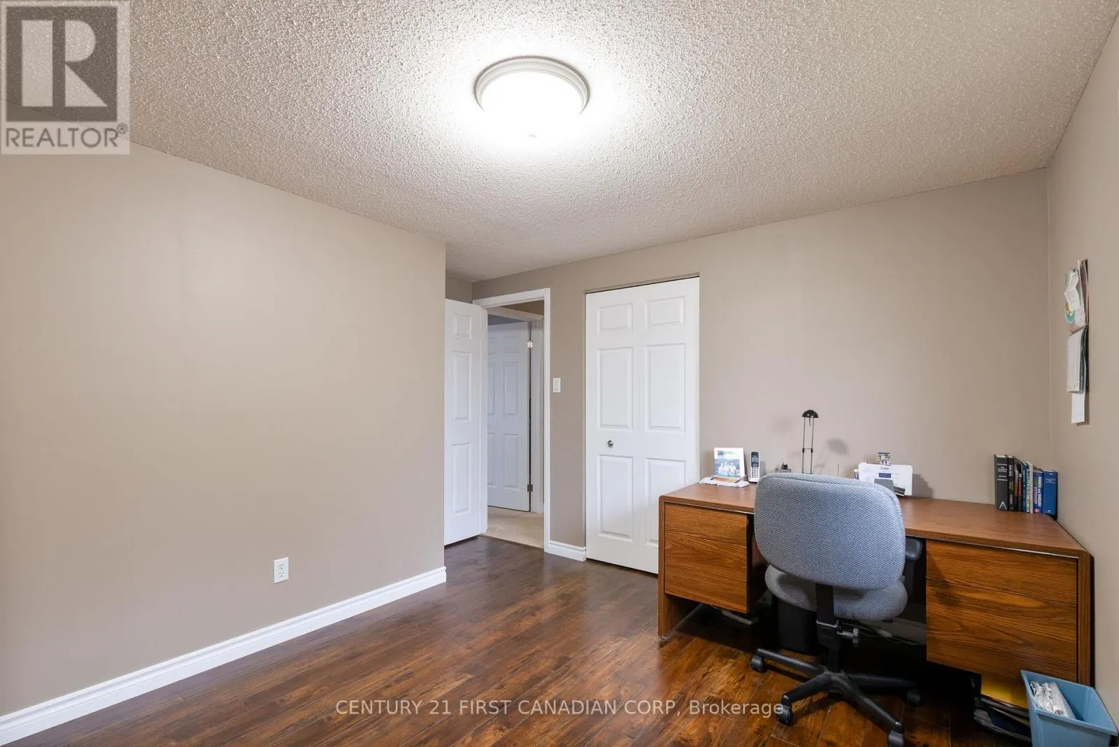 340 CANTERBURY PLACE