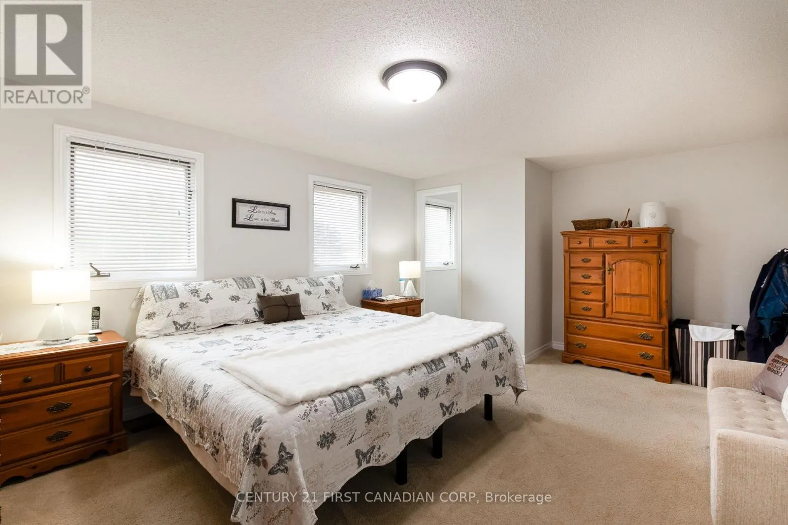 340 CANTERBURY PLACE
