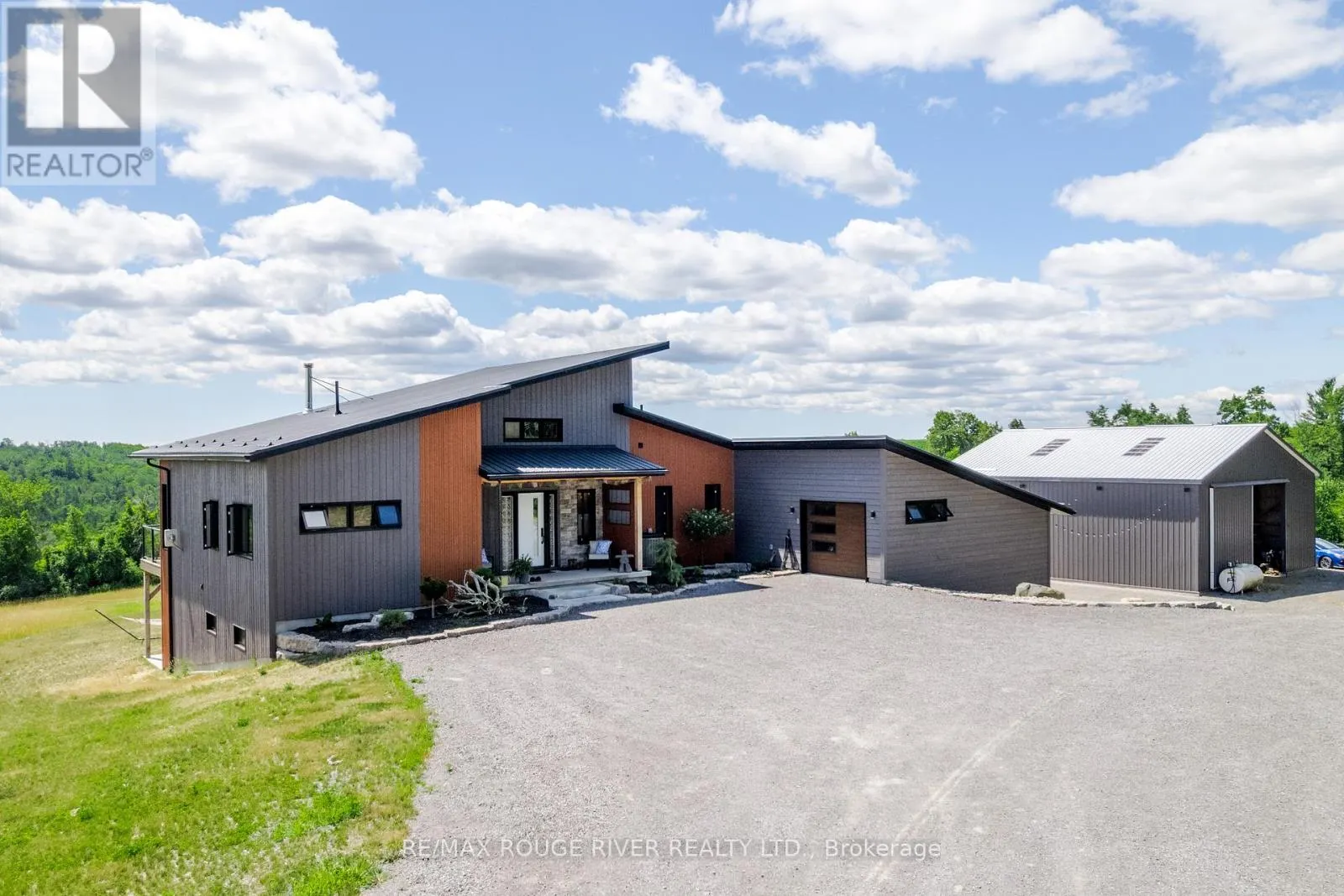 22 LOCKHART COURT