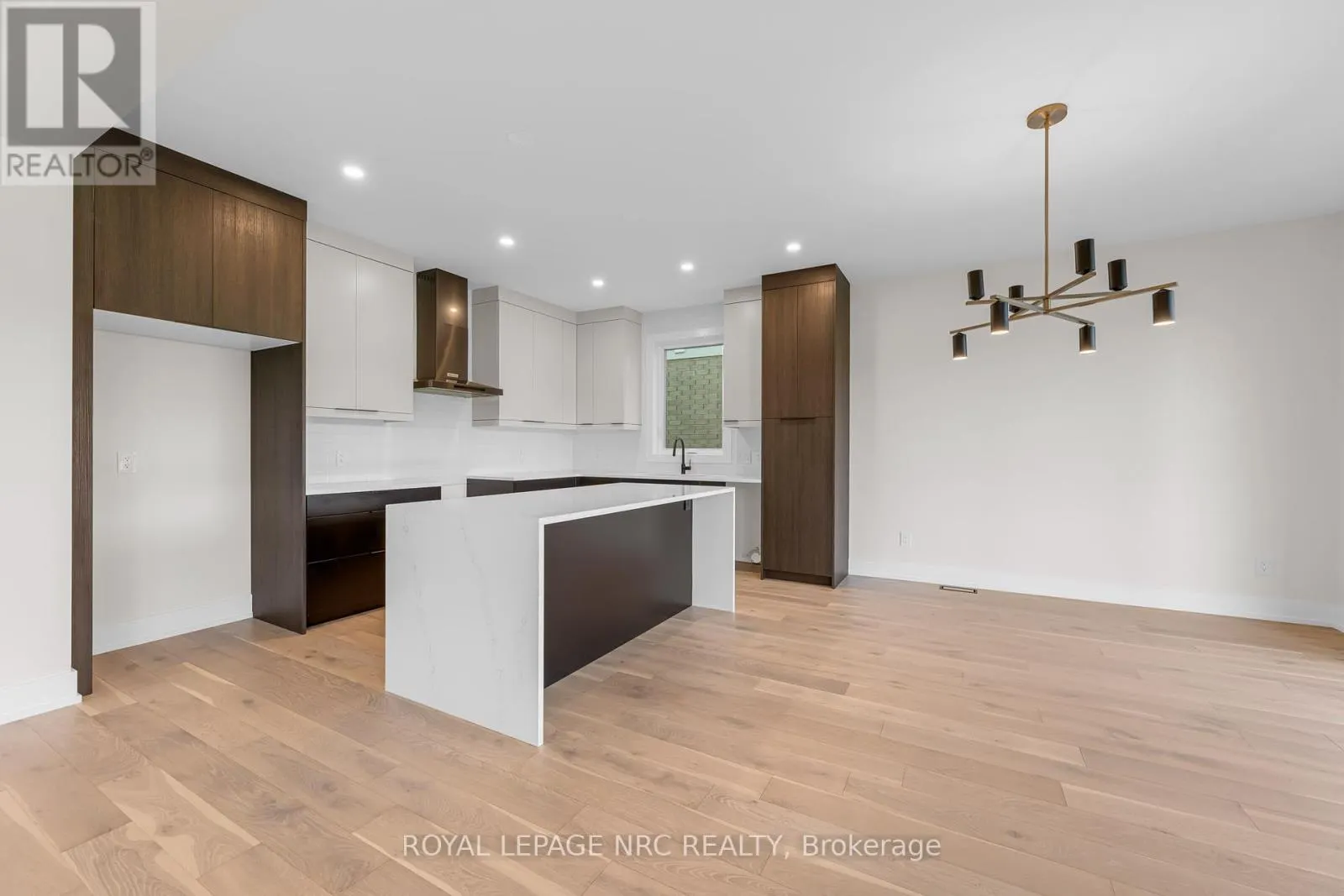 9 ARSENAULT CRESCENT