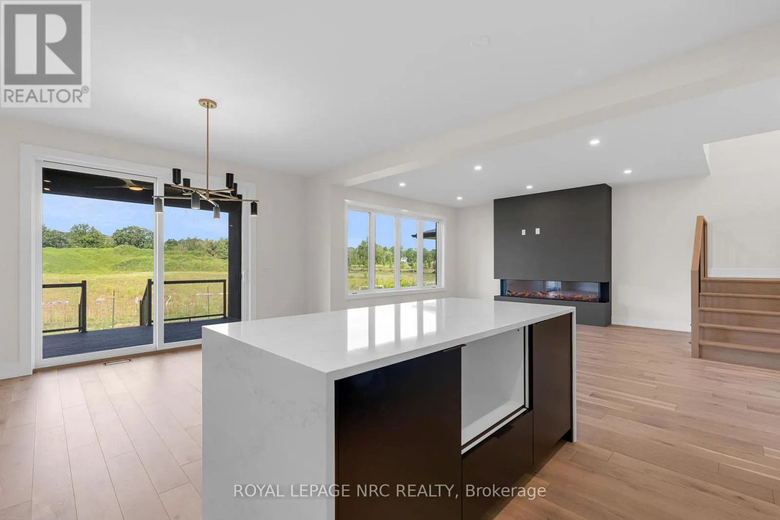 9 ARSENAULT CRESCENT