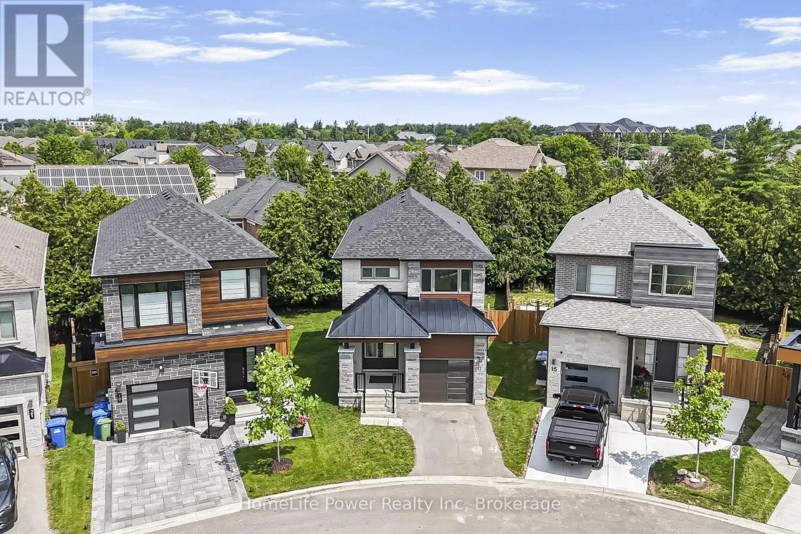 17 FERRIS CIRCLE
