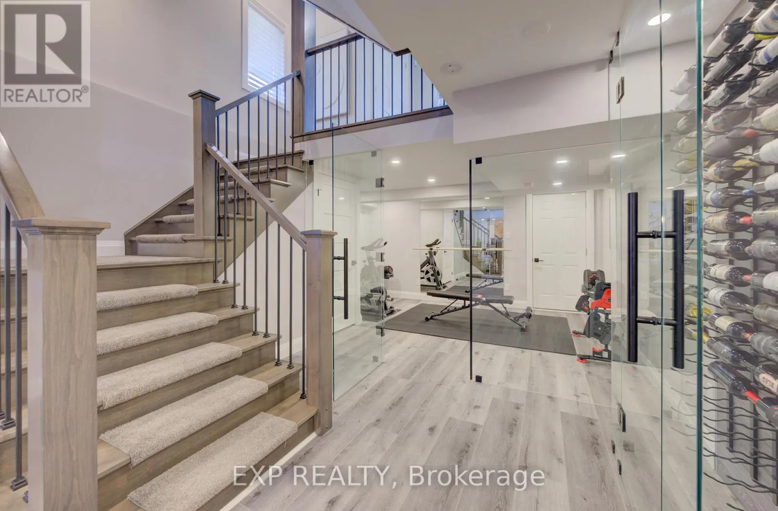 11 DEER CREEK STREET