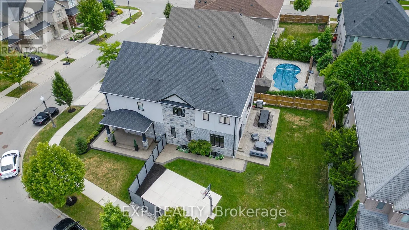 11 DEER CREEK STREET