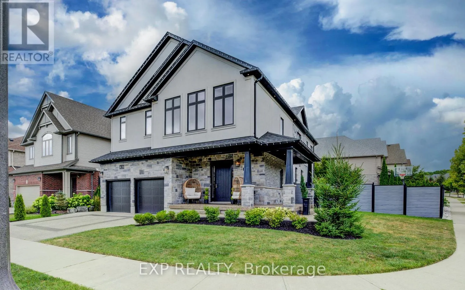11 DEER CREEK STREET
