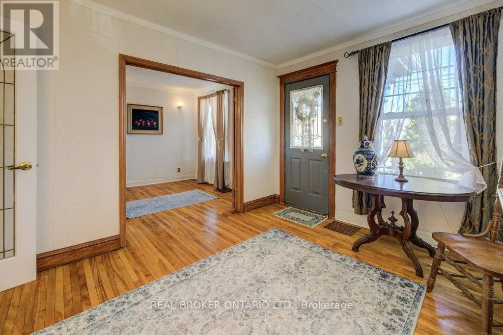 458 UPPER WENTWORTH STREET