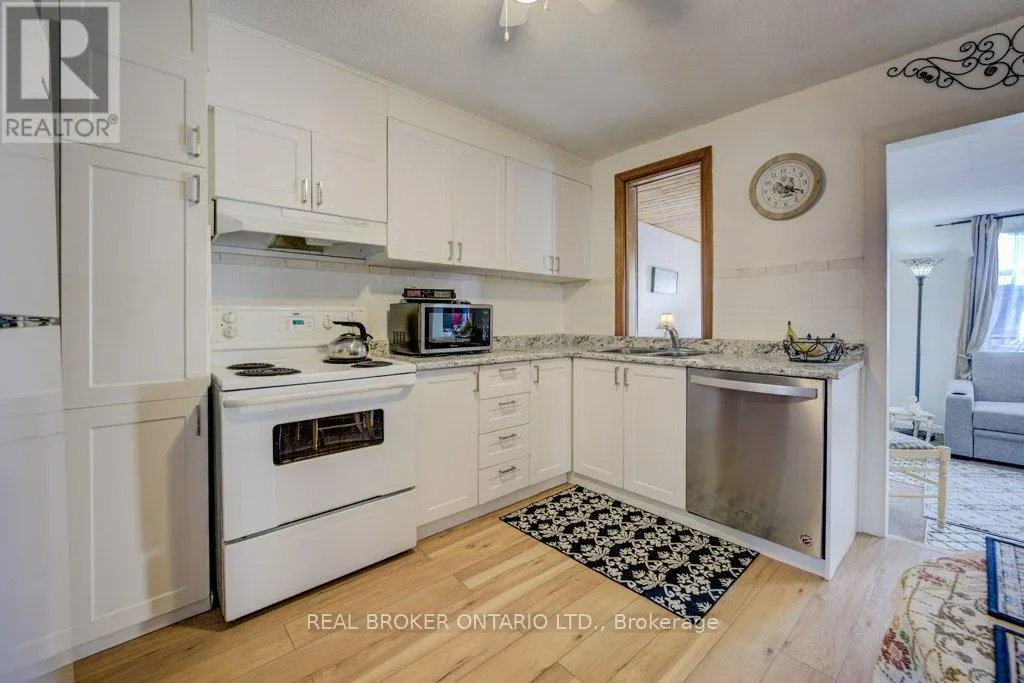 458 UPPER WENTWORTH STREET