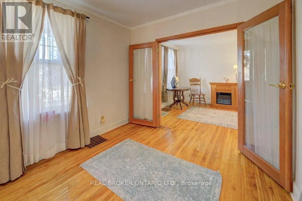 458 UPPER WENTWORTH STREET