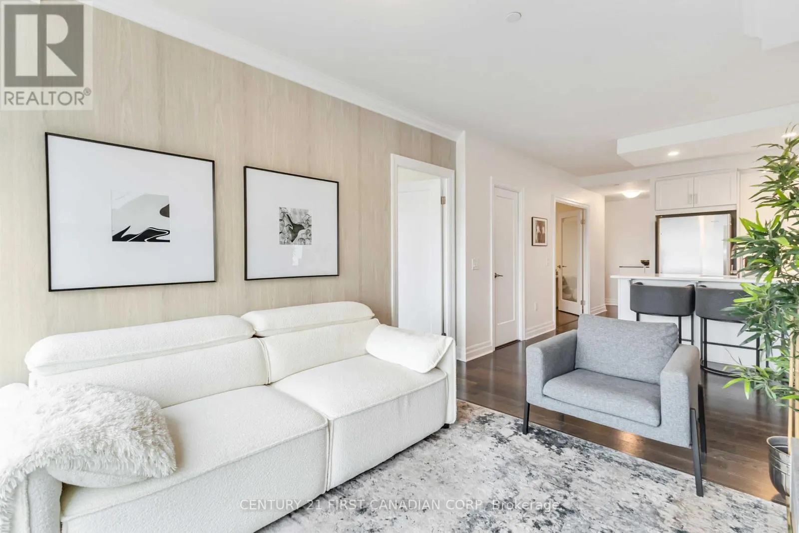 809 - 505 TALBOT STREET, #809