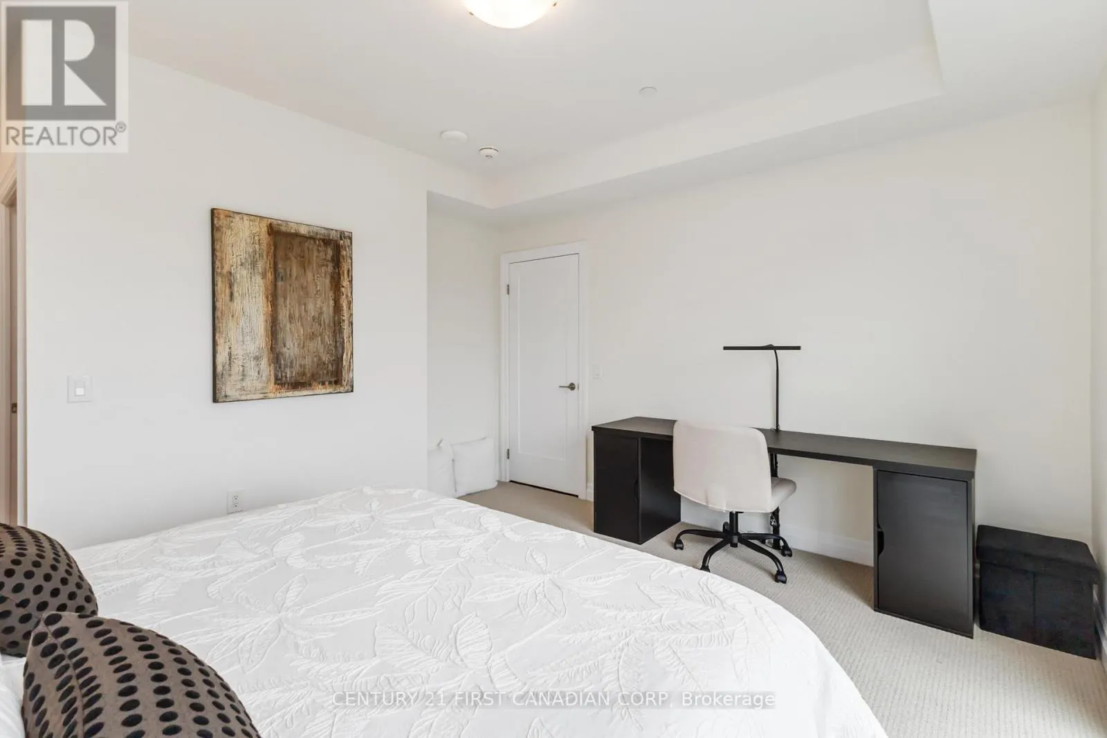 809 - 505 TALBOT STREET, #809
