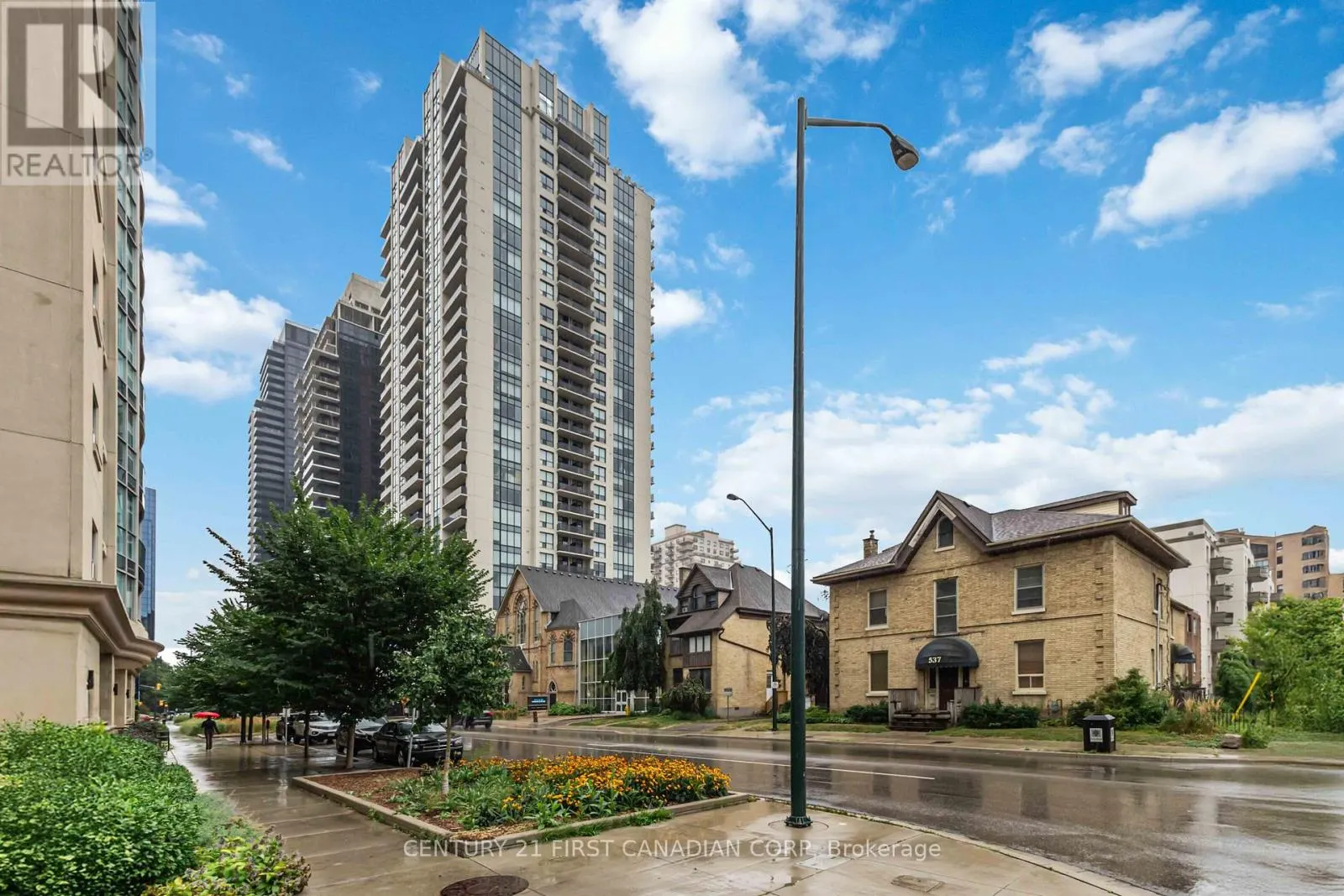 809 - 505 TALBOT STREET, #809