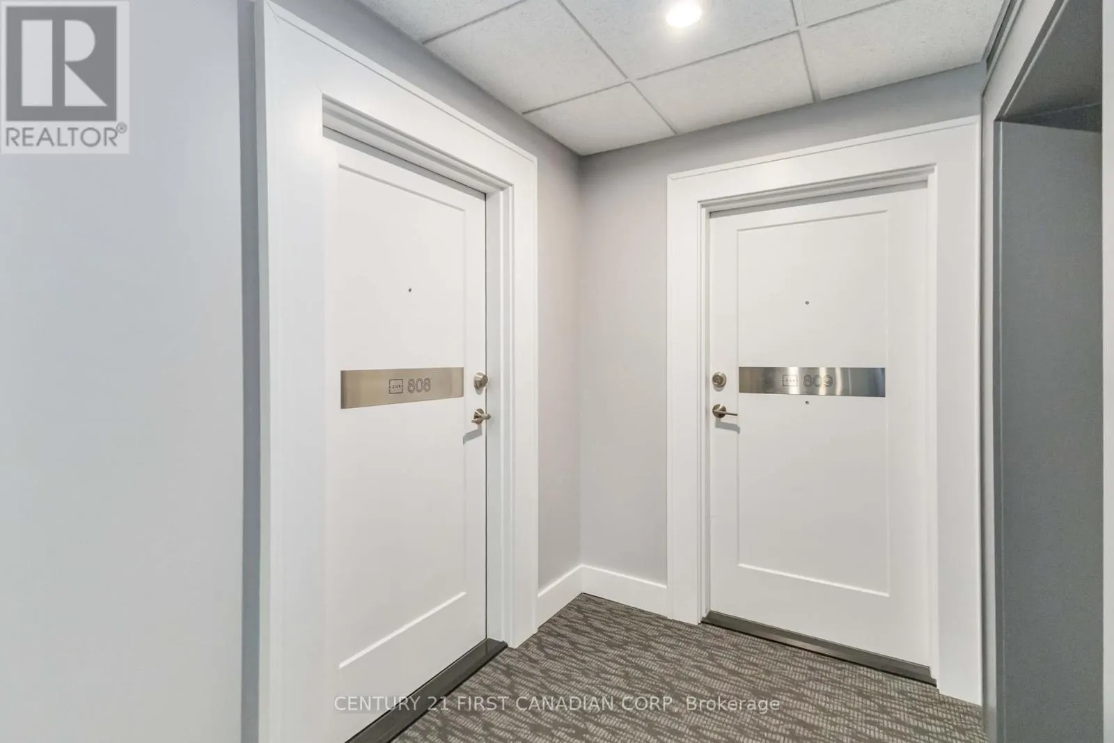 809 - 505 TALBOT STREET, #809