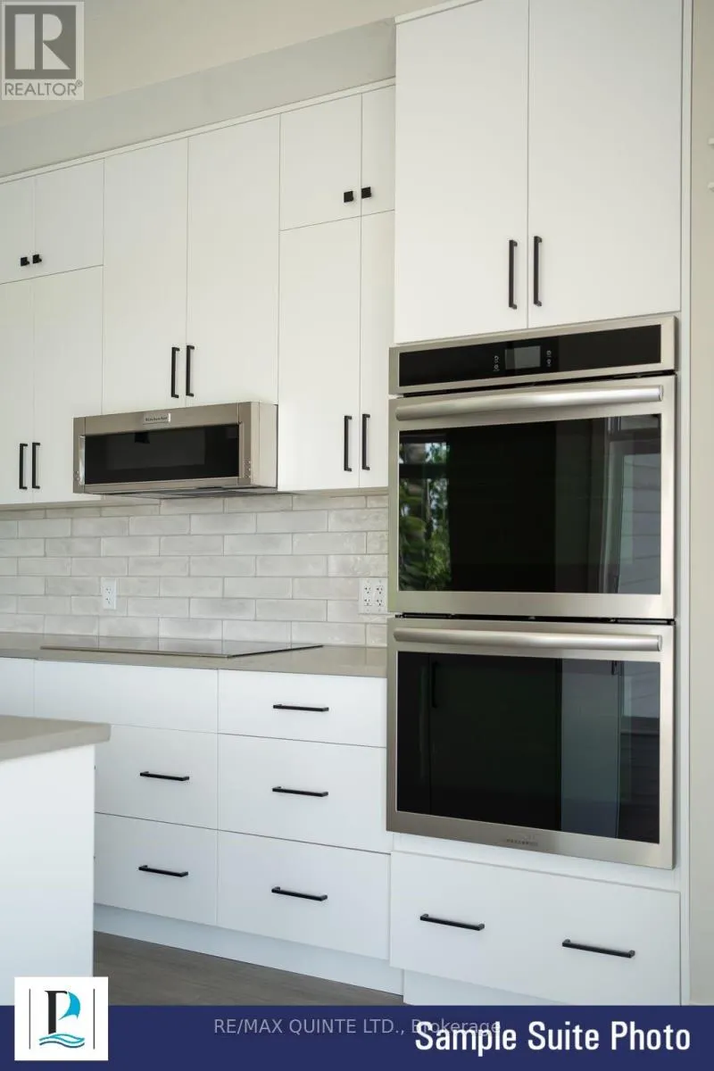 311 - 12 CLARA DRIVE, #311