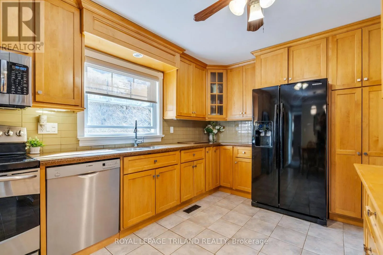 27 CHEROKEE ROAD