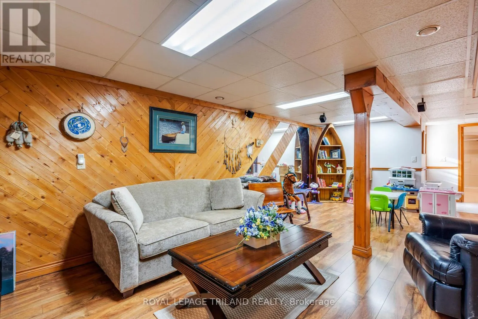 27 CHEROKEE ROAD