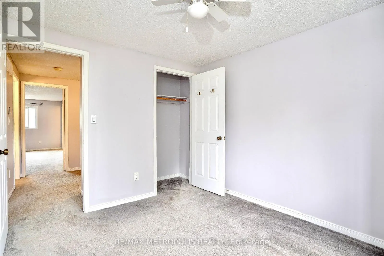 59 - 2 ROYALWOOD COURT