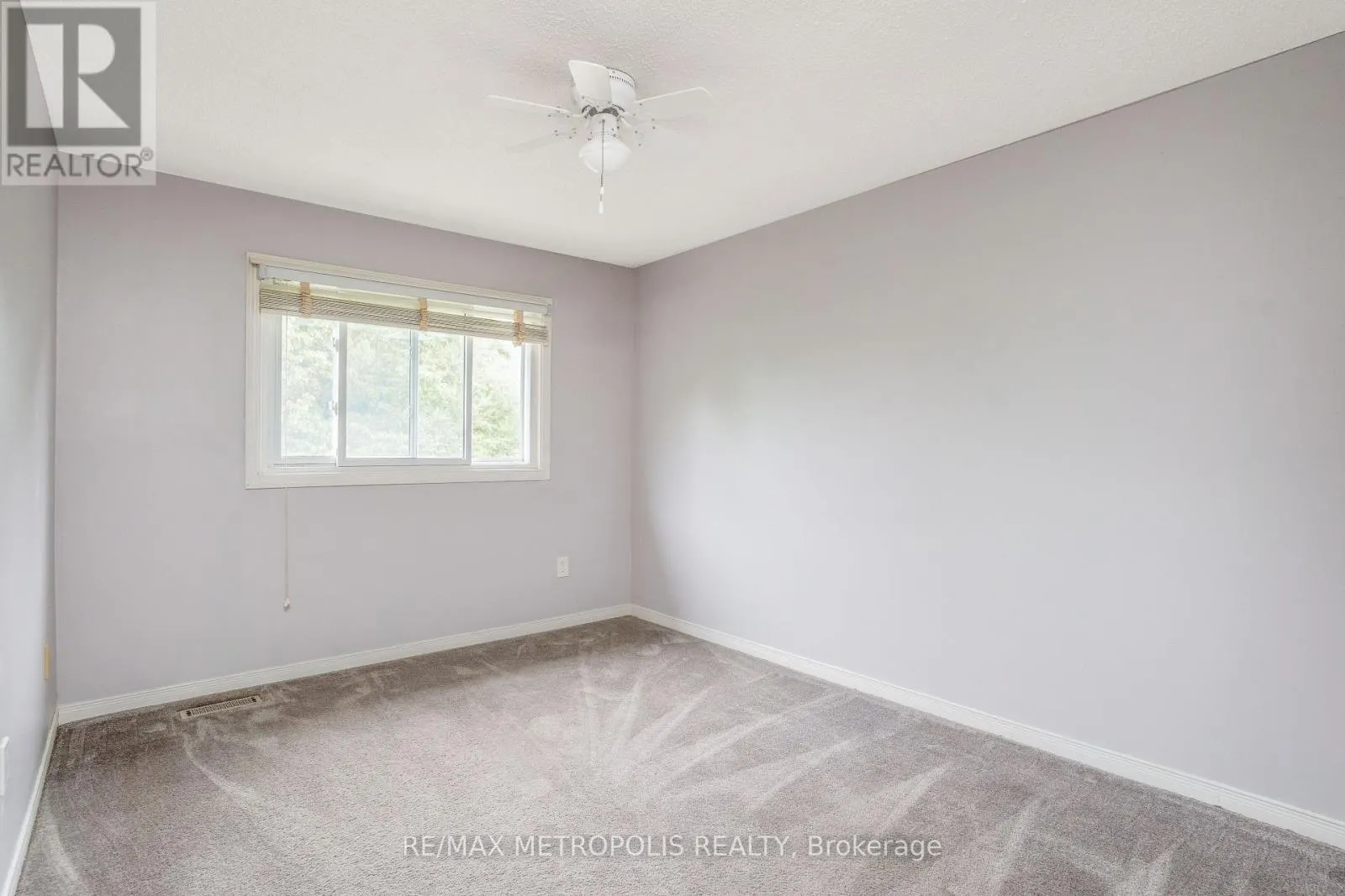 59 - 2 ROYALWOOD COURT